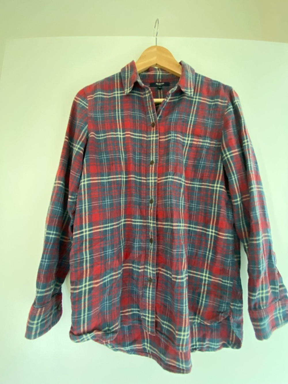 Madewell Casual Red and Blue Plaid Button-Up Shirt